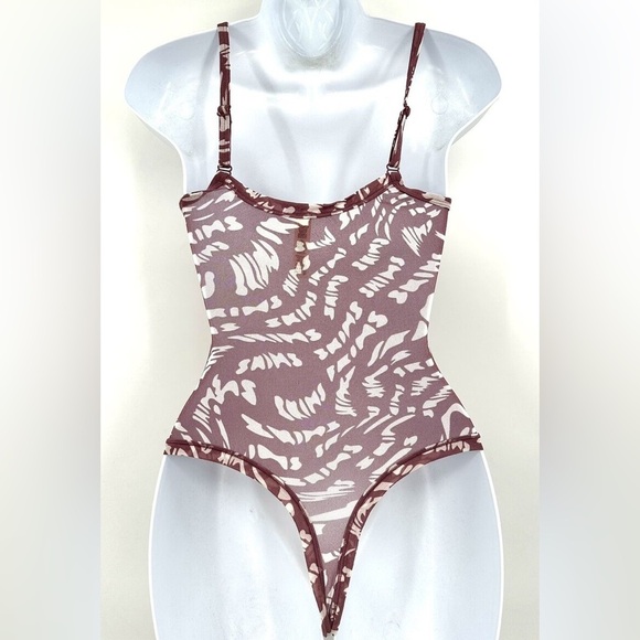 Skims size XS Summer Mesh Logo Sheer Thong Bodysuit Sexy Body Suit - Picture 4 of 9